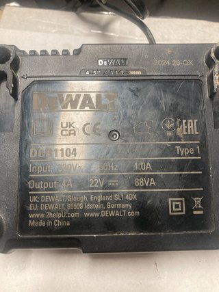 2 Baterías DeWalt 18V 5Ah y Cargador