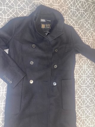 Abrigo Negro Zara