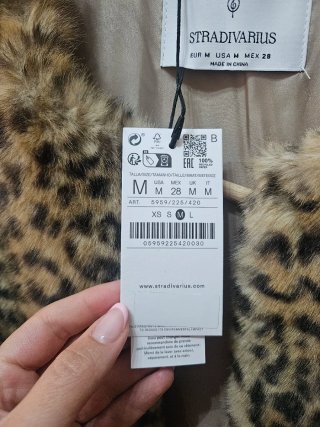 Chaleco pelo animal print Stradivarius Talla Única