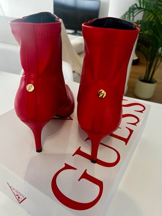 Botines rojos GUESS