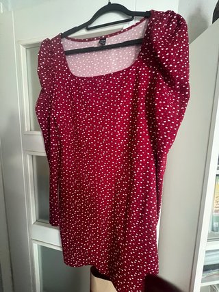 Vestido Midi Rojo con Corazones