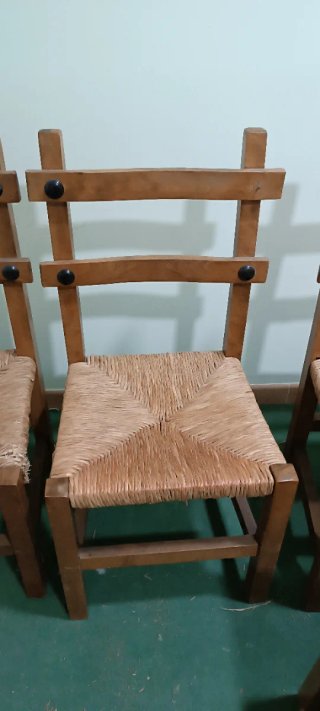 Set di 4 sedie in legno e vimini