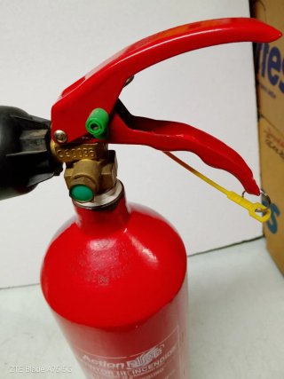 Extintor CO2 de 3kg marca Action FIRE