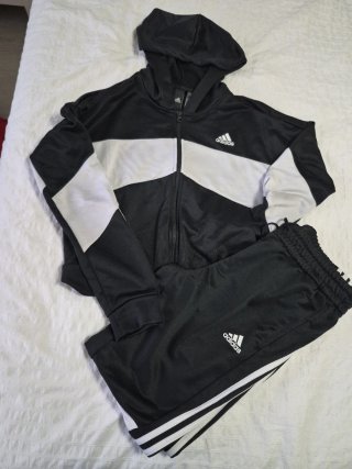 Chándal Adidas chica negro y blanco