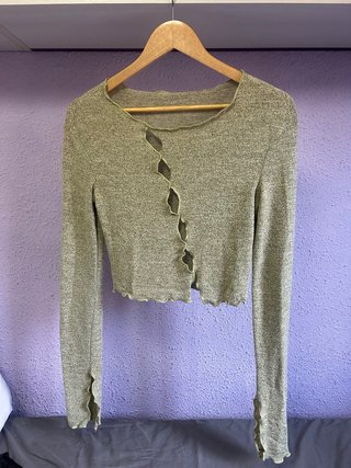 Camiseta verde de manga larga