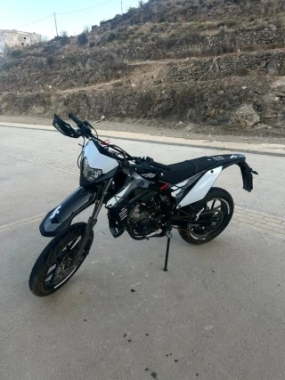 Peugeot XP6 Supermotard 50cc