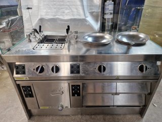 Cocinas Industrial con Freidora y Fuegos+Extractor