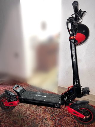 Patinete Eléctrico FREEBOY Negro y Rojo