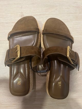 Sandalias Zara Marrones