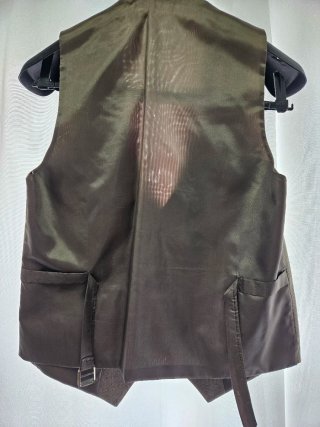 Traje de hombre marrón
