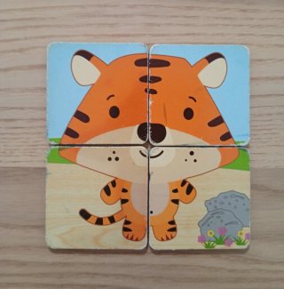 Baberos Desechables y Puzzle Animales