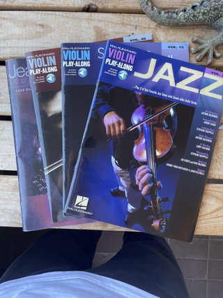 Hal Leonard Violin Jazz Play-Along Vol. 7