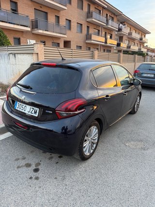 SE VENDE PEUGEOT 208 – AÑO 2017 Motor gasolin