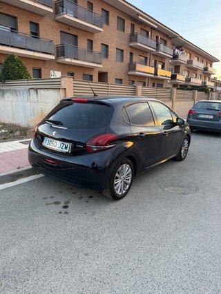 SE VENDE PEUGEOT 208 – AÑO 2017 Motor gasolin