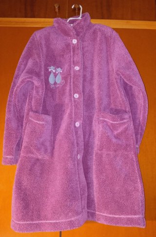 Bata de invierno morada