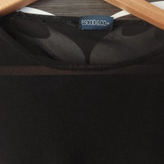 Camiseta de malla negra Escod&Co.
