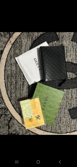 Bolsito de mano Gucci negro
