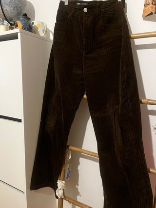 Pantalón de pana marrón Zara