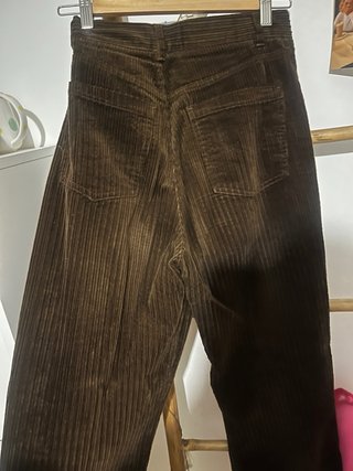Pantalón de pana marrón Zara