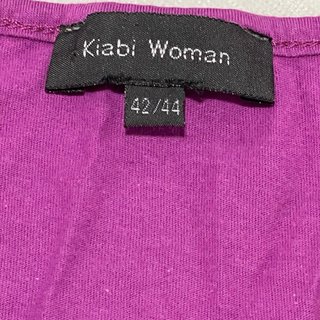 Camiseta sin mangas morada con flores, talla 42-44