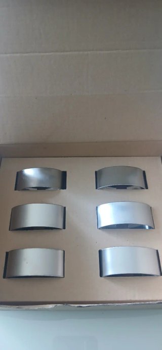 Servilleteros de metal plateado