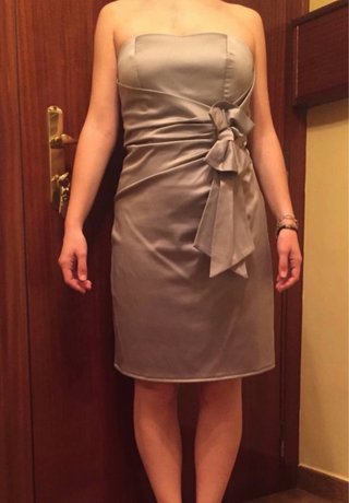 Vestido Gris con Lazo