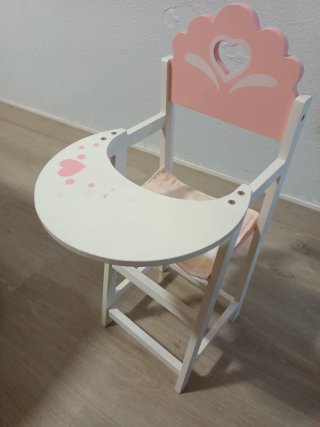 Trona de madera para muñeca