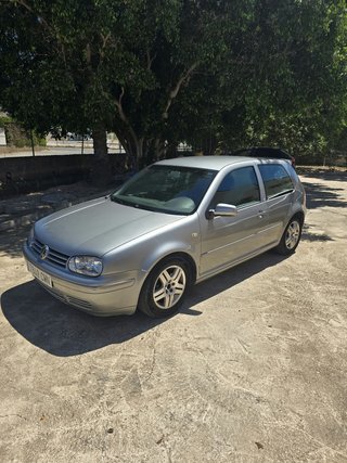 Volkswagen Golf 2003