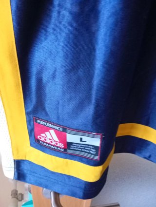 Camiseta Adidas Vintage Azul y Amarilla