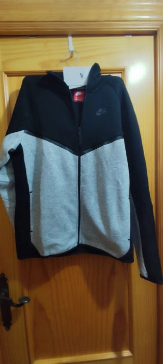 Sudadera Nike Tech Fleece