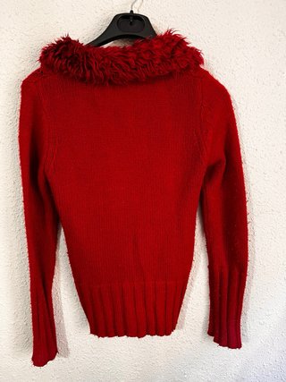 Chaqueta de punto roja con capucha