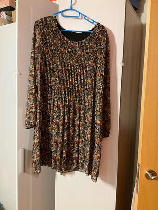 Vestido vaporoso plisado estampado