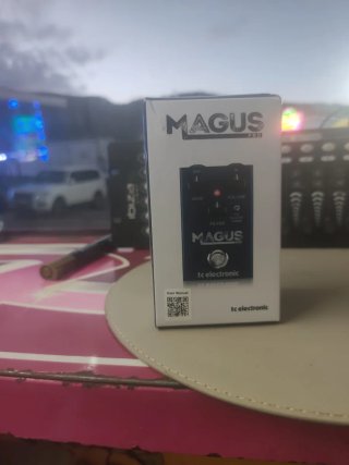 Pedal de Efectos tc electronic Magus Pro