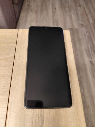 Xiaomi Redmi Note 14 Pro 256GB Negro con funda.