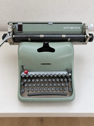 Máquina de escribir Hispano Olivetti Lexicon 80