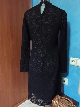 Vestido de encaje negro