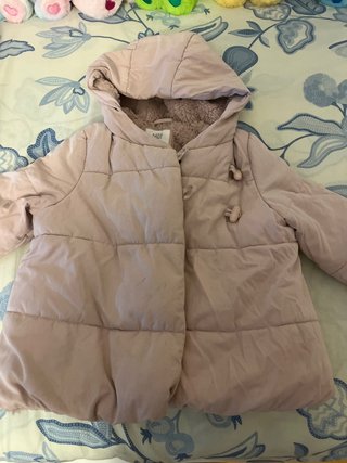 Abrigo rosa con capucha para bebé de 3-4 años