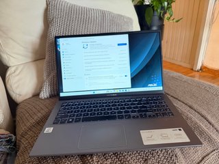 Portátil ASUS VivoBook 15 X512J