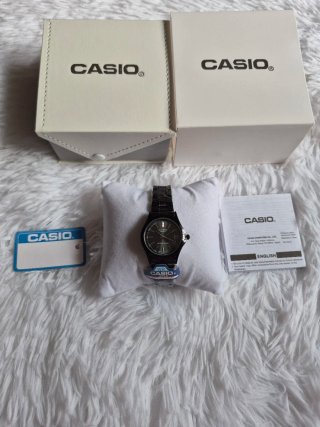 Casio Vintage MTP-1183L Reloj Negro Mujer
