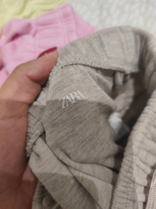 4 Pantalones de Chándal Zara