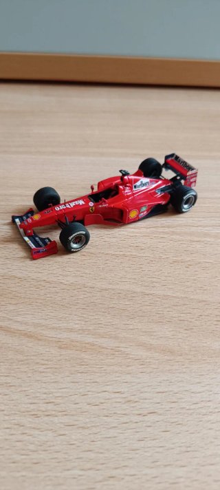 Modellino Ferrari F399 BBR
