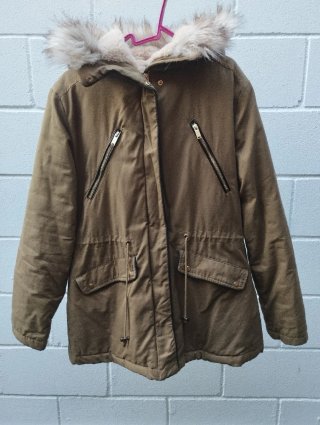 Parka mujer verde militar con capucha -Tex.