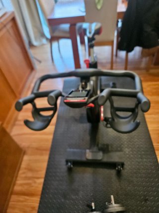 Bicicleta spinning Lifefitness IC5