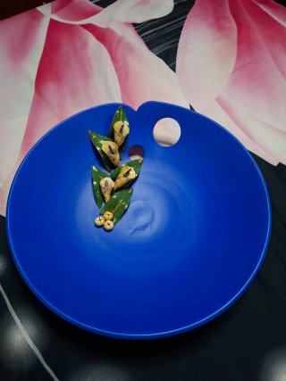 Plato Centro de Mesa Azul