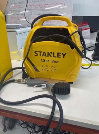 - Compresor Stanley 1.5 HP 8 Bar