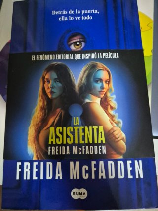 La asistenta