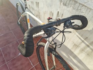 Bicicleta Gravel FELT Aluminio 29