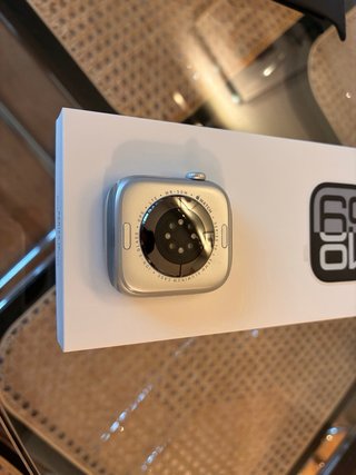 Apple Watch Series 10 (GPS + Cellular) + 5 correas