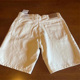 Pantalón Corto Beige