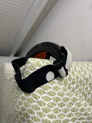 Casco de esquí blanco  Se regalan gafas esquí